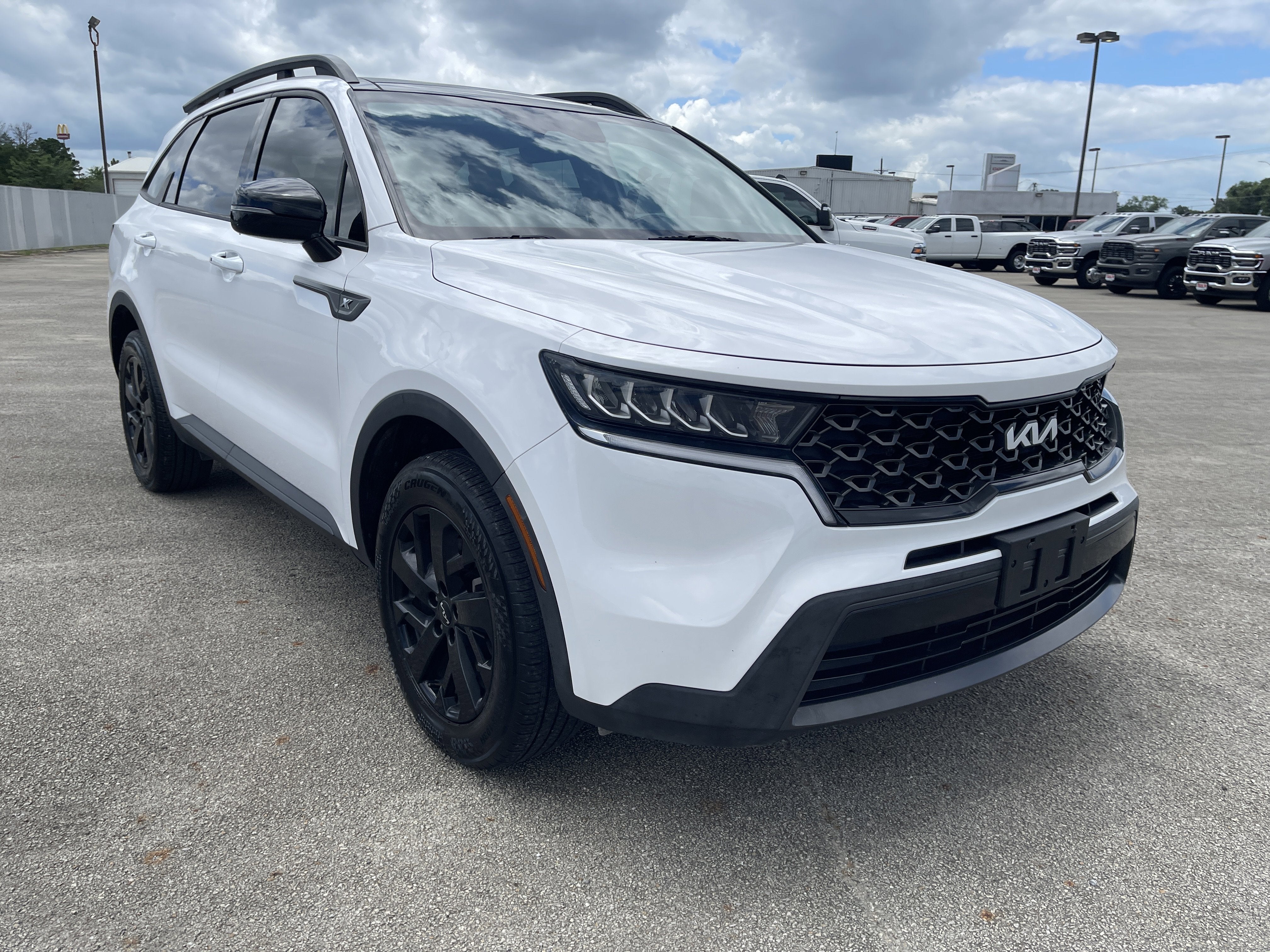 2023 Kia Sorento — side profile view